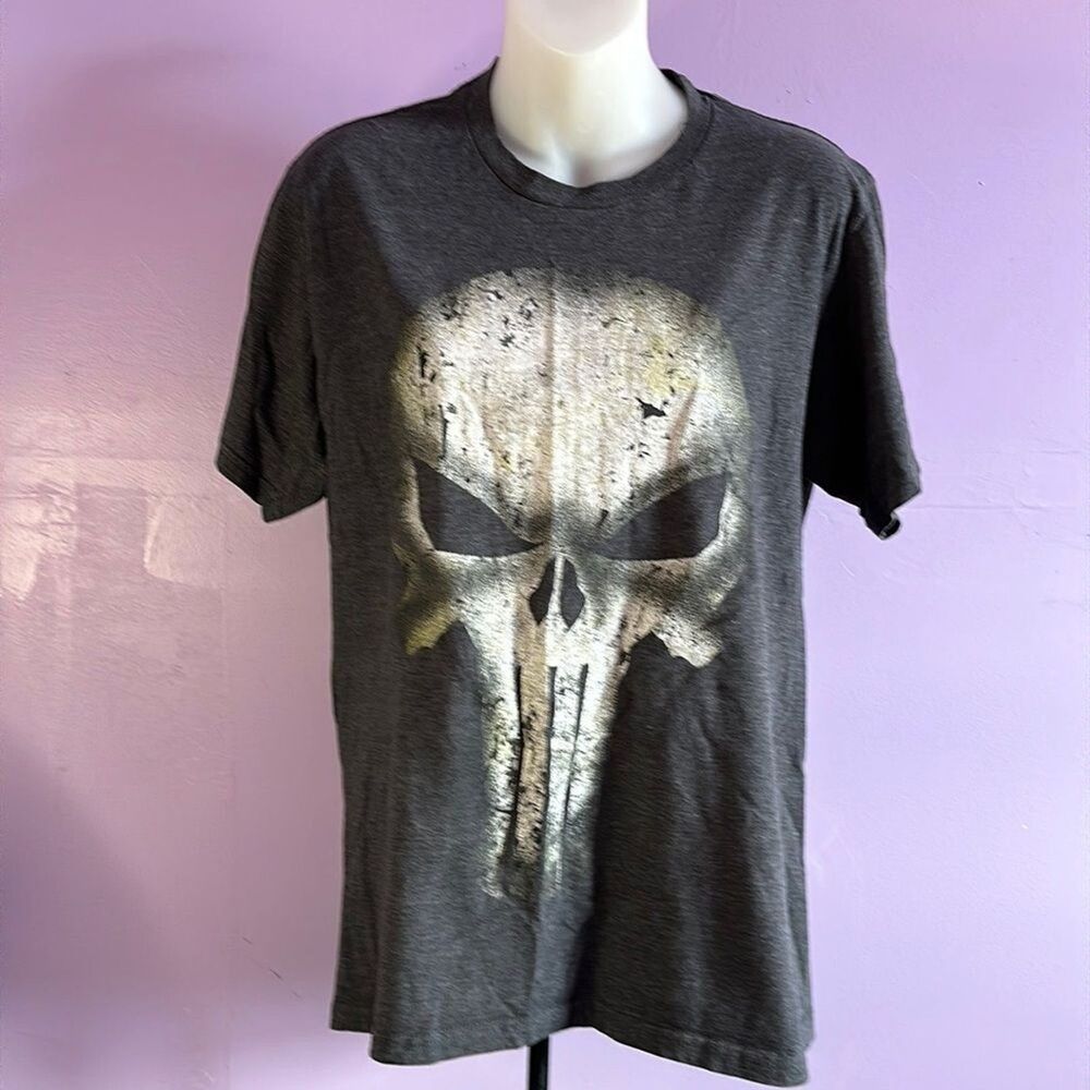 Marvel Comics The Punisher T-Shirt Gray Short Sleeve Size Medium Men's Graphic